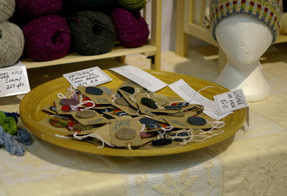 brooches-on-stall